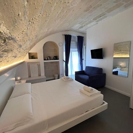 Il Giramondo Suite&Room Self Check-In Matera Bagian luar foto