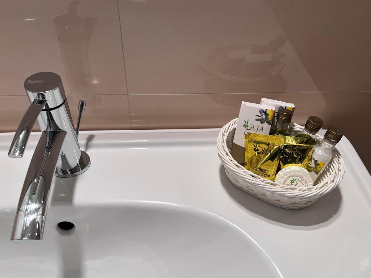 Il Giramondo Suite&Room Self Check-In Matera Bagian luar foto